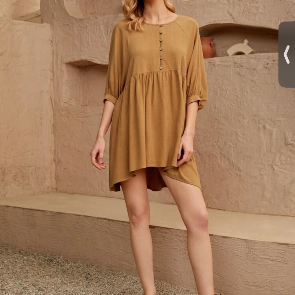 clothes - Picture 16 of 16